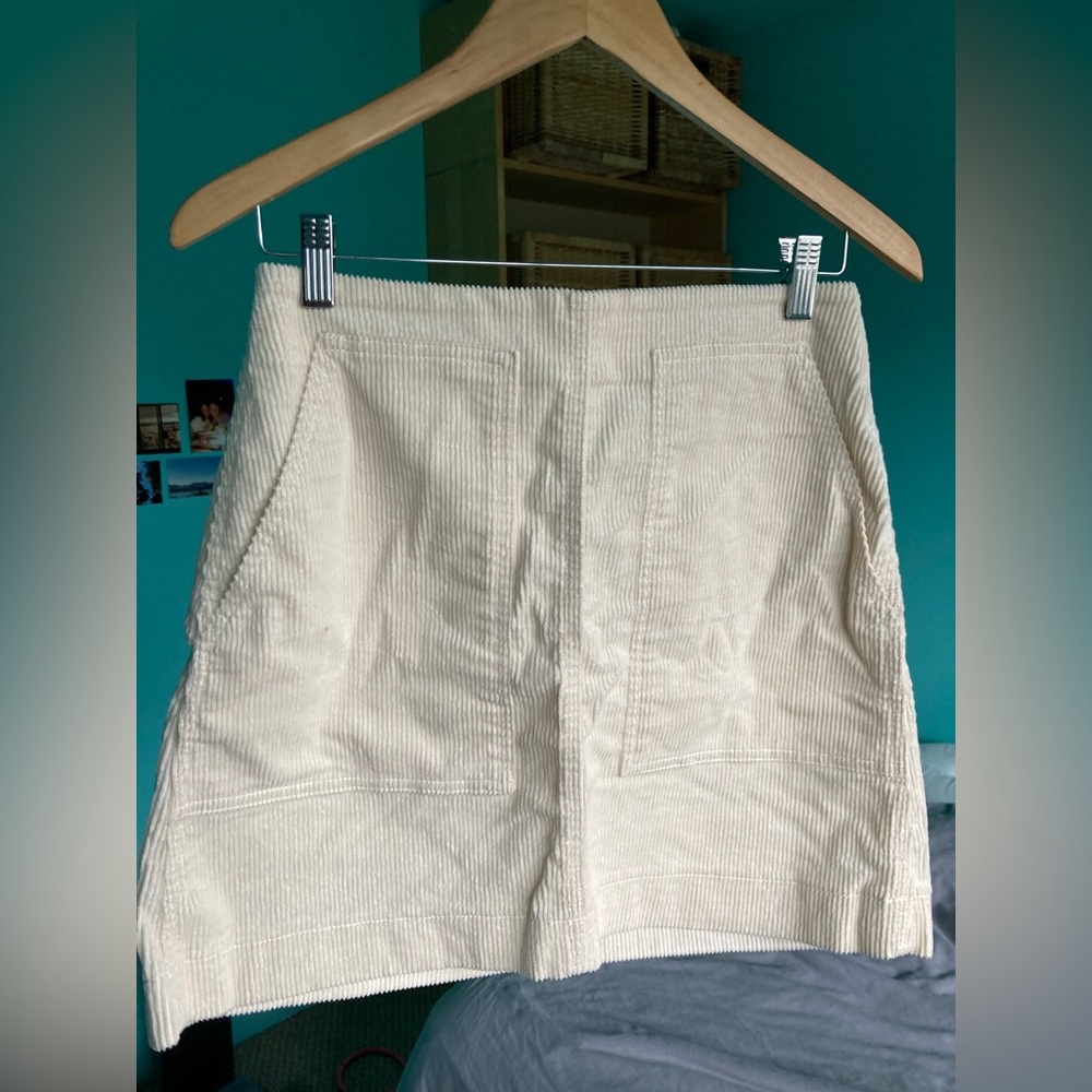 Uniqlo corduroy skirt size 6